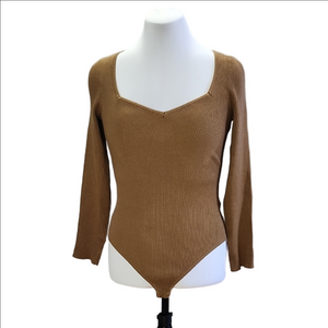HOUSE OF HARLOW 1960 Brown sweetheart neckline long sleeve knit bodysuit